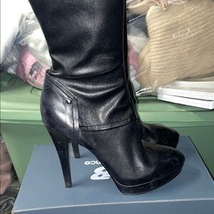 Elegant Black Women's Boots